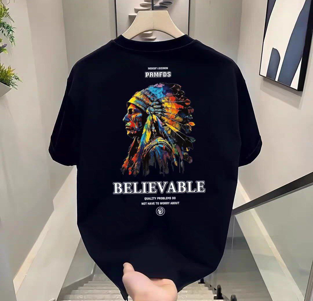 Erkaklar uchun orqa printli oversize futbolka